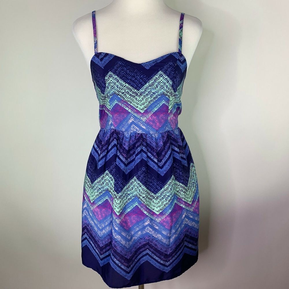 American Eagle Outfitters Womens Dress Size 4 Sleeveless Back Cut Out Pockets‎